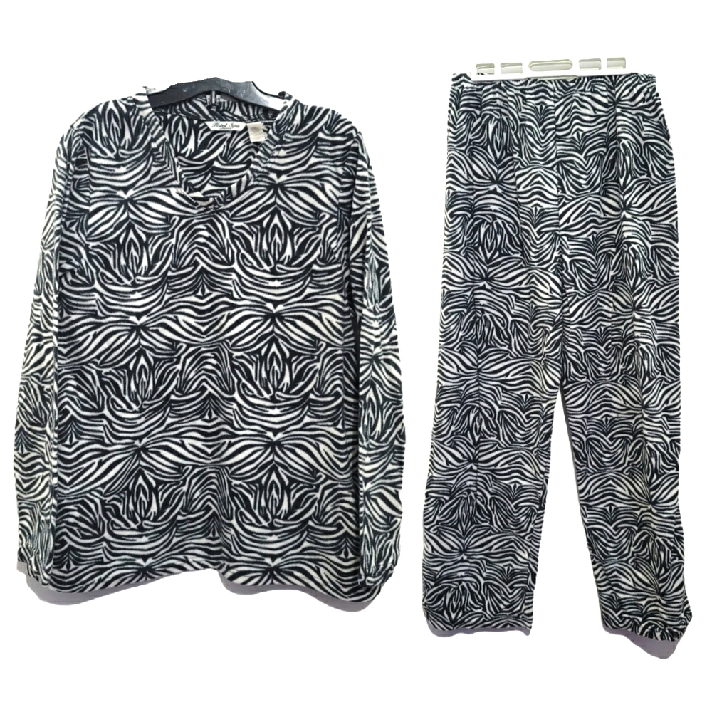 Animal Print black and white fleece Pajama